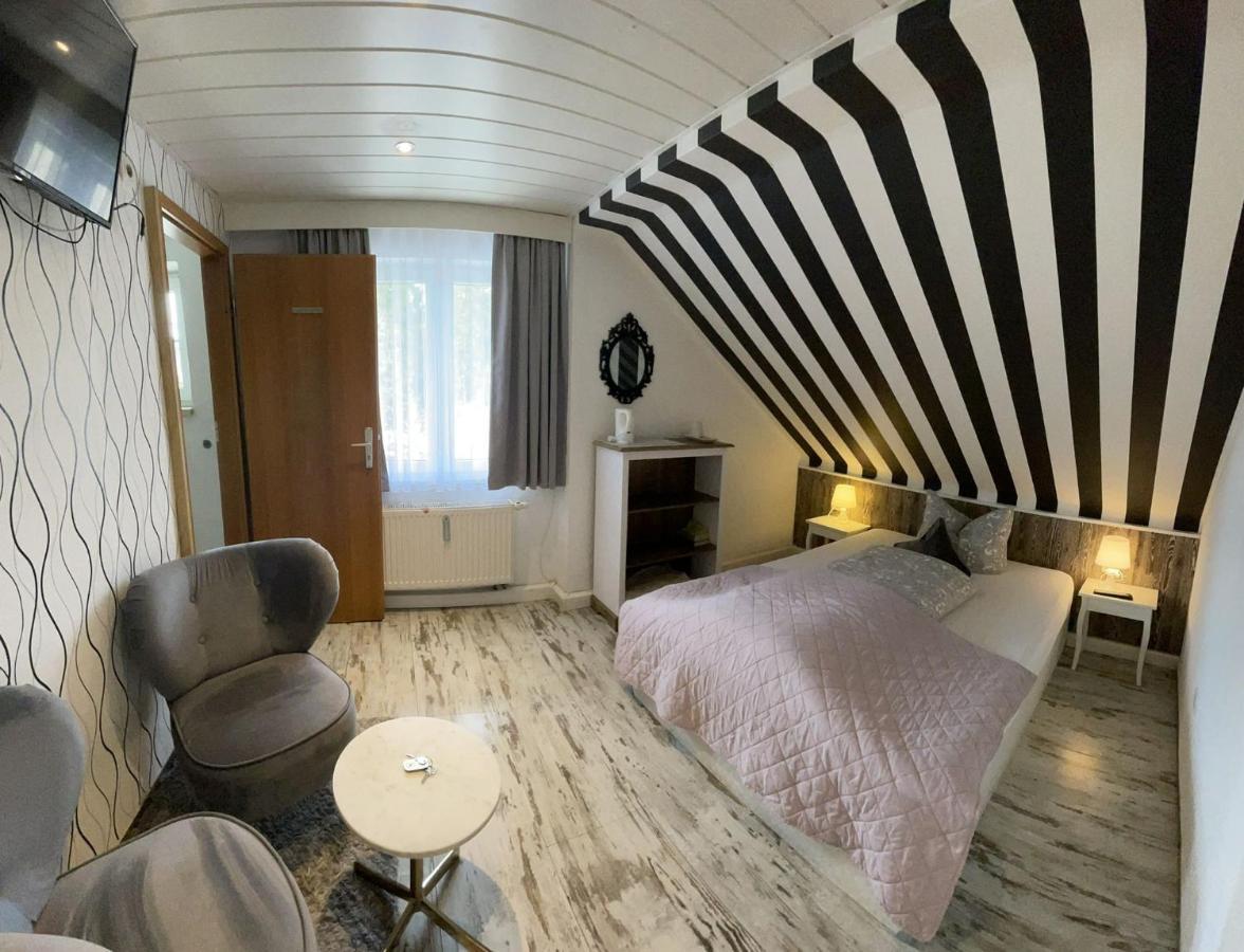 Отель La Boutique House Фюссен Экстерьер фото