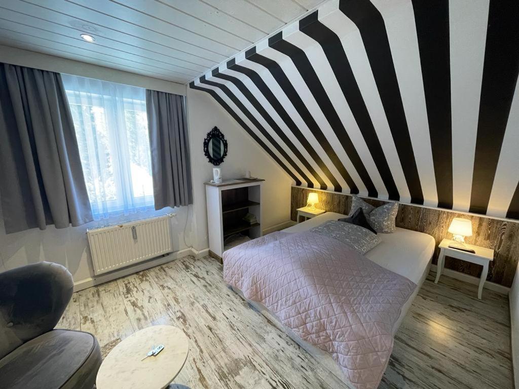 Отель La Boutique House Фюссен Экстерьер фото