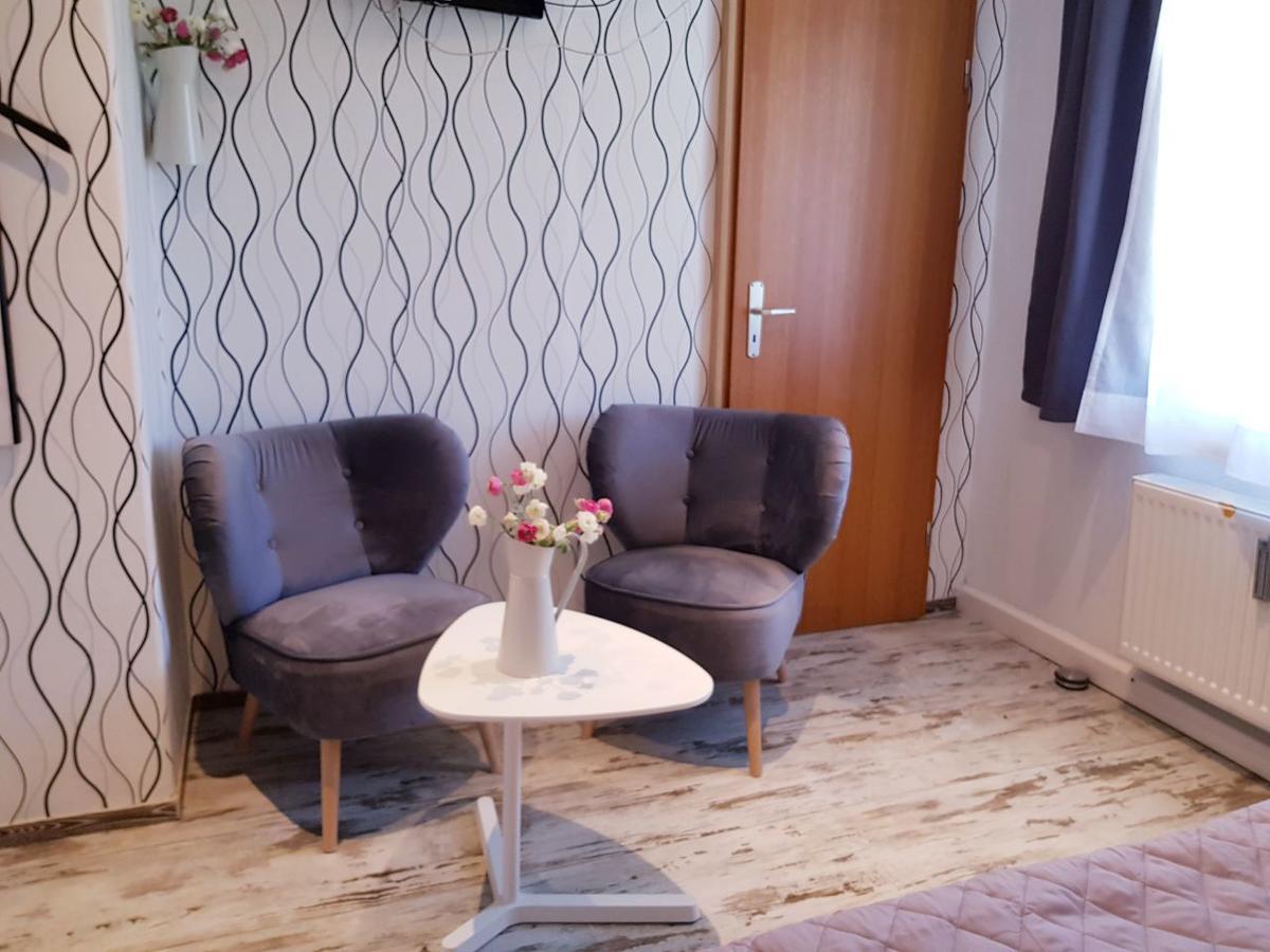Отель La Boutique House Фюссен Экстерьер фото