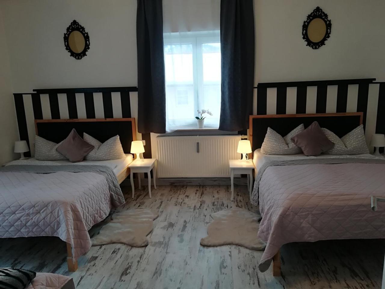 Отель La Boutique House Фюссен Экстерьер фото