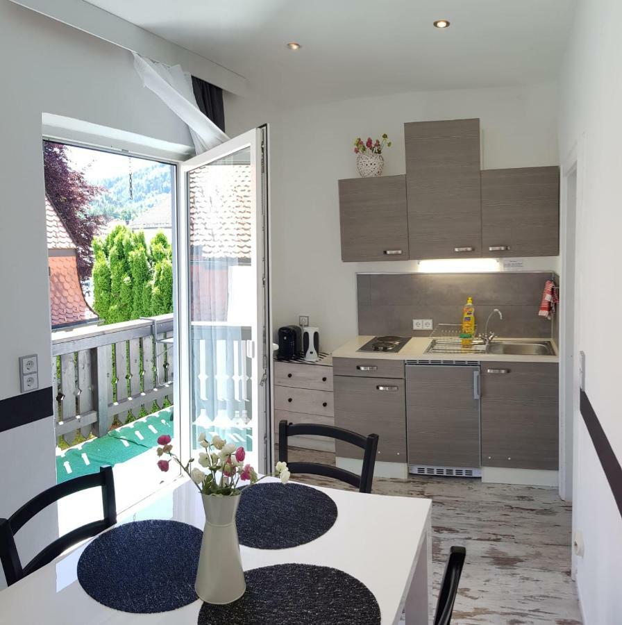 Отель La Boutique House Фюссен Экстерьер фото